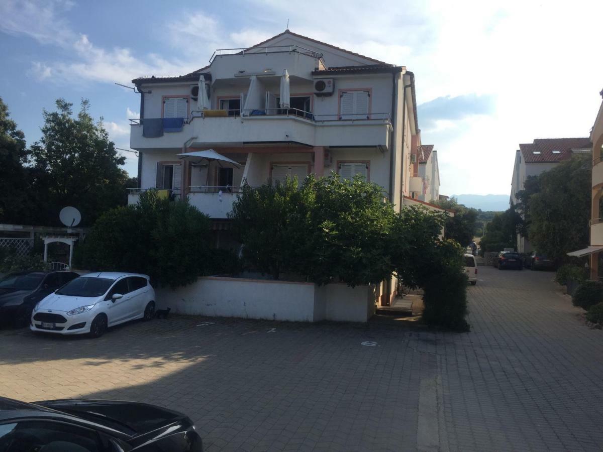 Vicy Apartment 노바야 외부 사진